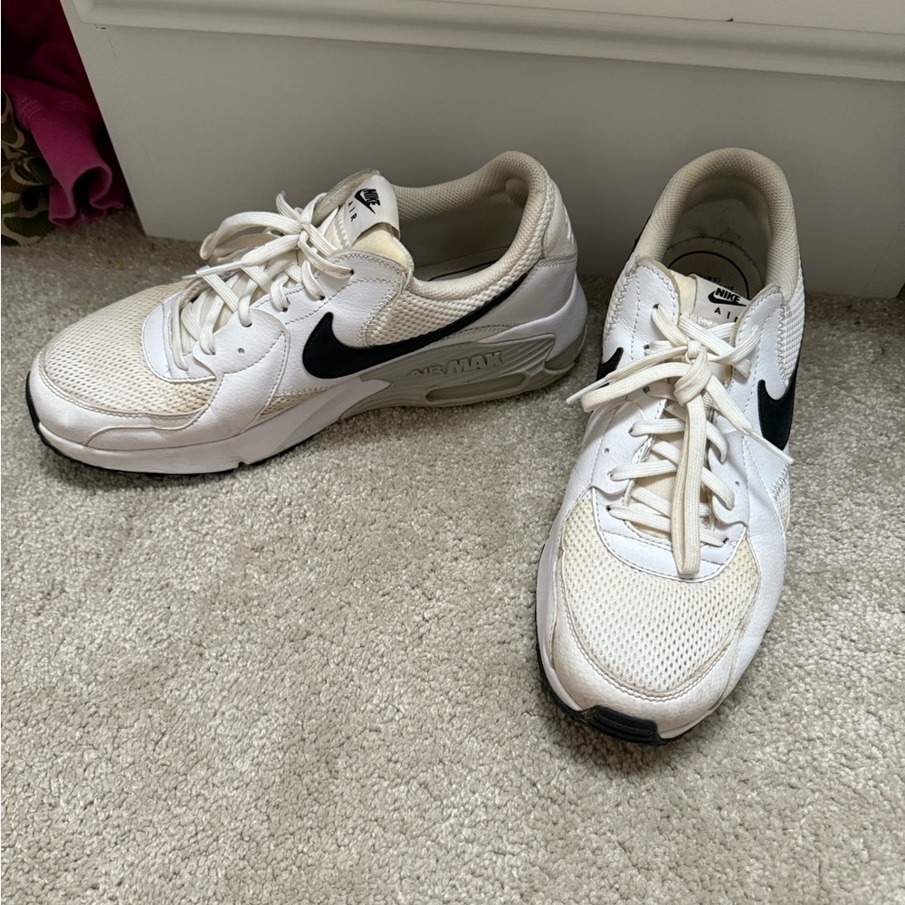 Nike air max size 11 women’s
